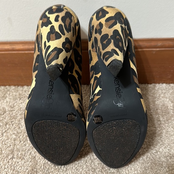 Kensie Girl Animal Print Heels - Picture 2 of 5